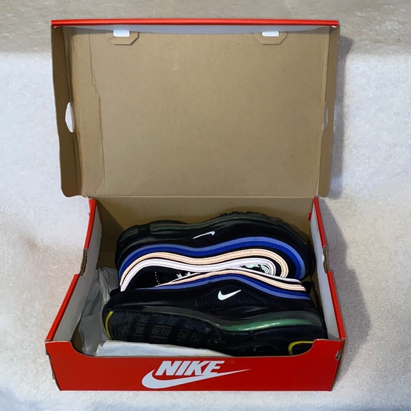 Nike Air Max - Picture 3 of 6